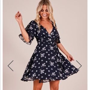 Showpo Simply Be Dress In Navy Floral (brand new!)